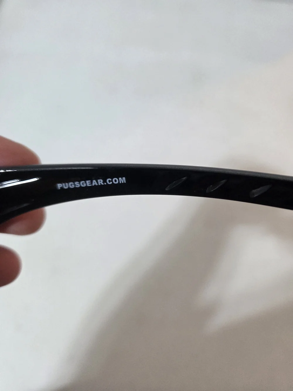 NWT Pugs Polarized Mirrored Sunglasses - Gray Frame, Blue-Purple Lenses